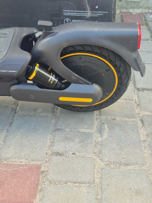 електросамокат Segway-Ninebot MAX G2 D 2025 рік