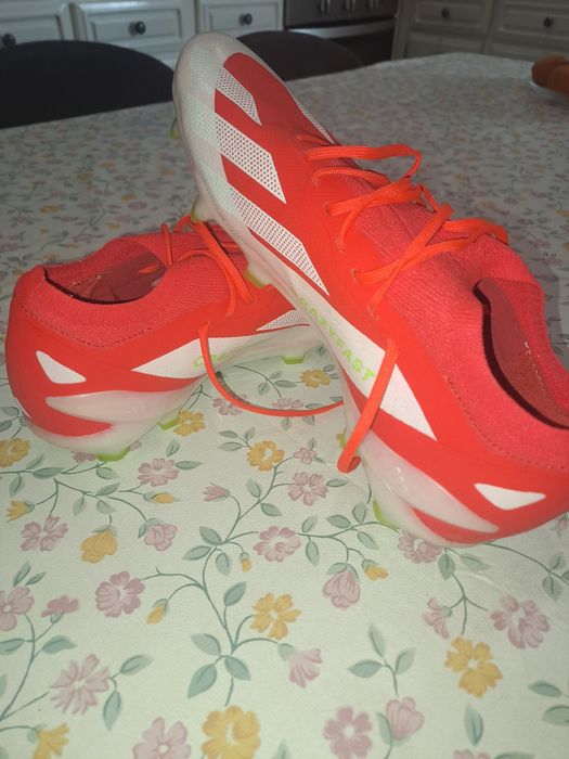 Chuteiras novas adidas