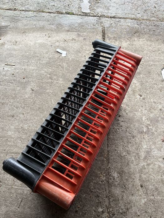 Klatki dla drobiu plastikowe