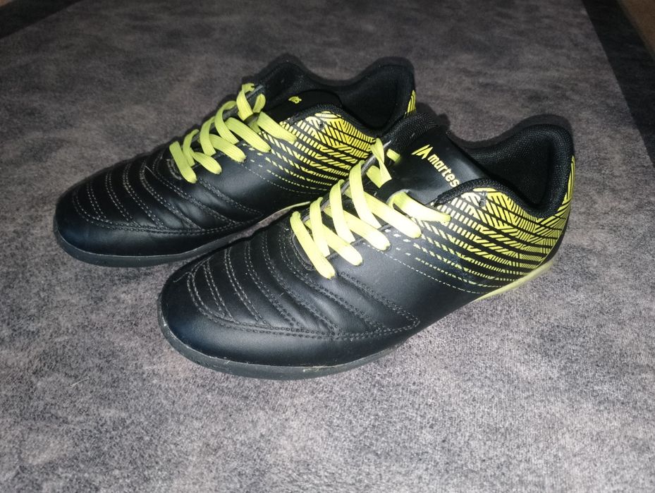 Korki buty sportowe r. 35