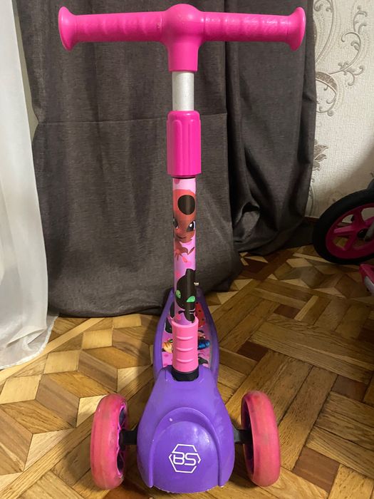 Продам дитячий самокат