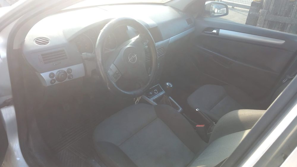 Opel Astra H 1.4I De 2005 Disponível Para Peças Motor Vendido