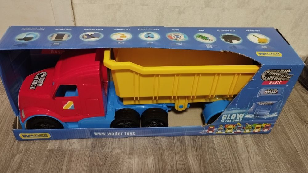 Машинка Wader Magic Truck Basic