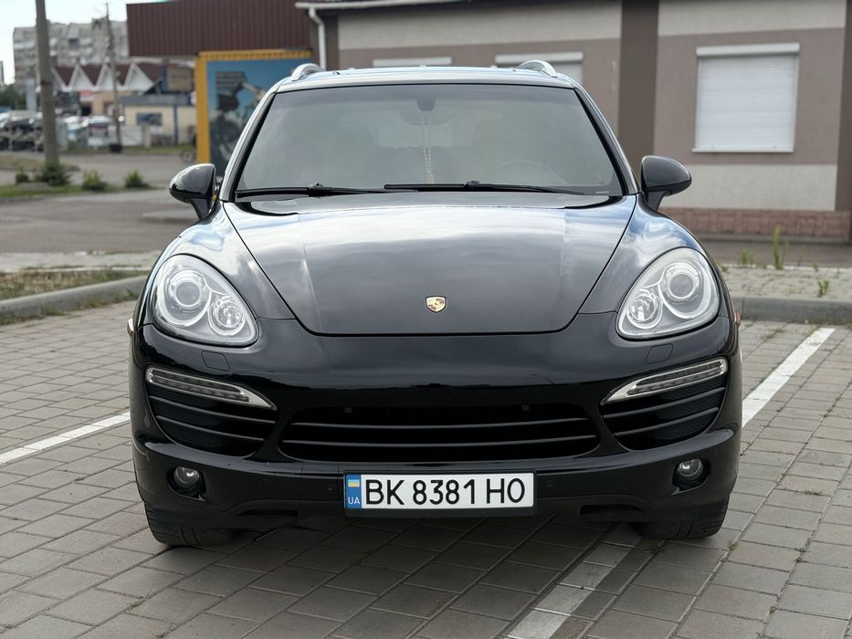 Porsche Cayenne S  3.0 Hybrid