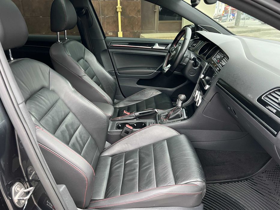 Volkswagen Golf 7 GTI