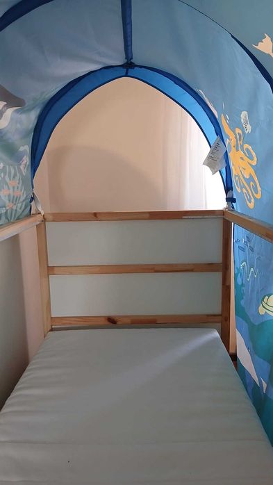 Cama Beliche Reversível IKEA KURA + Dossel Marinho + 2 Colchões (Excelente Estado)