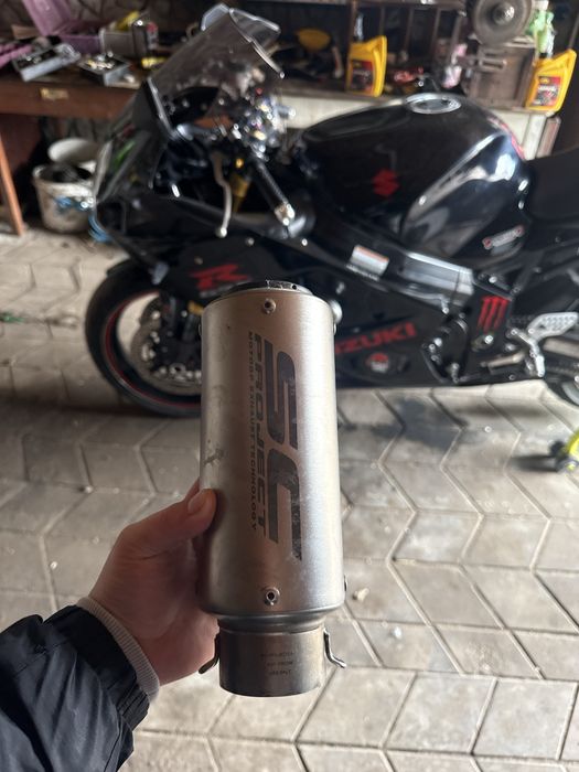 Продам вихлоп Akrapovic оригінал SC project