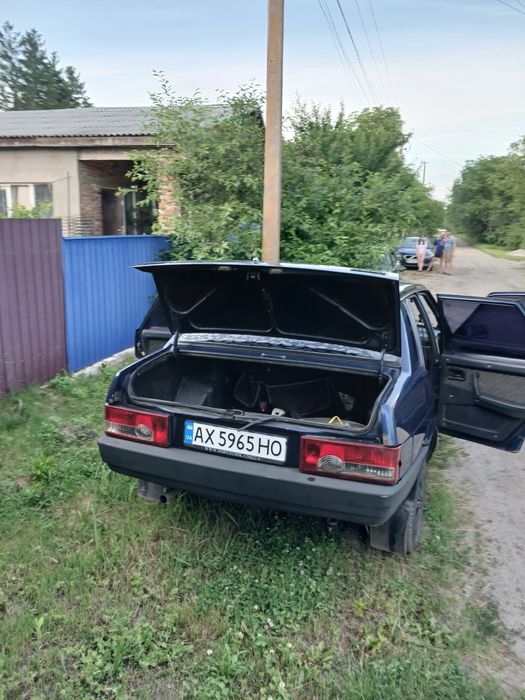Продам ваз 2199 на 1.5 моторе