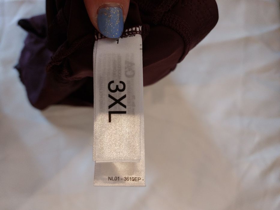 Бюзгалтер великого розміру