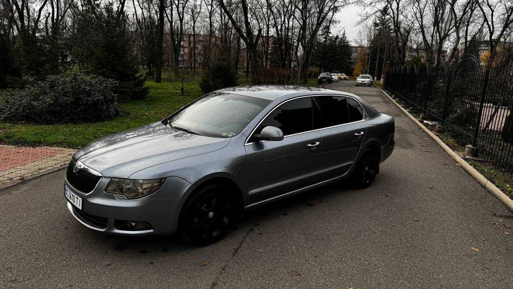 Skoda SuperB 2009 2.0 TDI AT Elegance