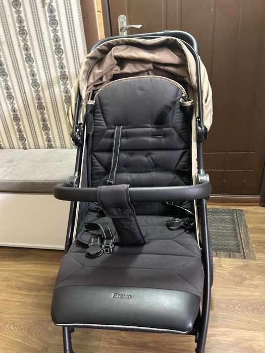 Прогулянкова коляска Carrello Bravo Ivory Beige