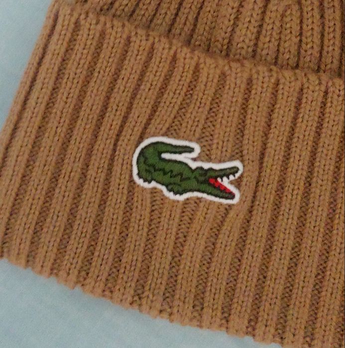 Шапка шерстяная унисекс Lacoste