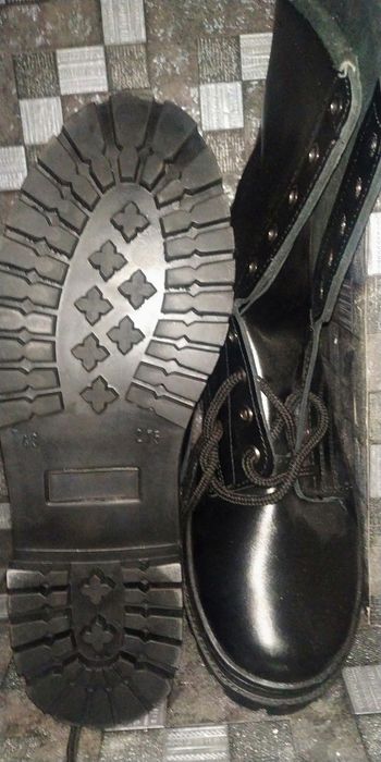 Сапоги берцы 43 размер