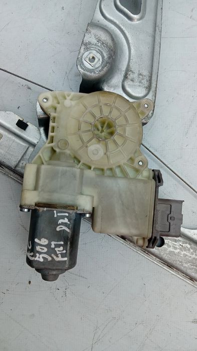 Elevador vidros frente direito PEUGEOT 5008 I (0U_, 0E_)