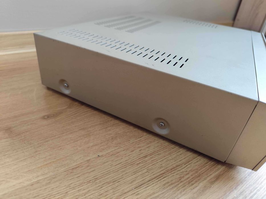 Magnetowid Super VHS JVC HR-S7500