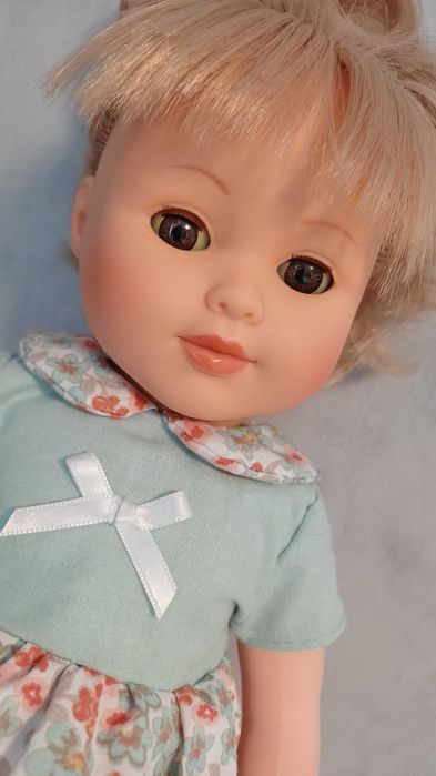 Лялька колекційна Petitcollin
