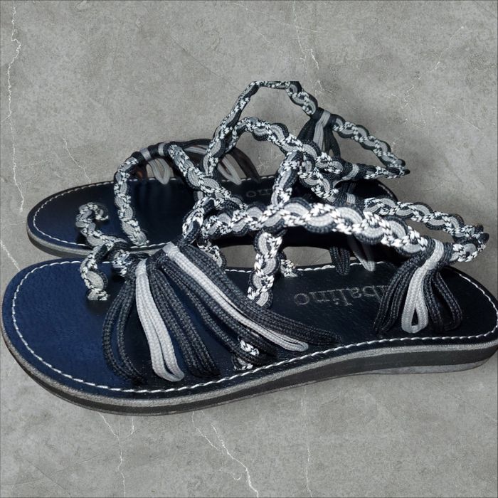 Продам босоніжки жіночі