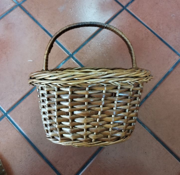Varnished Wicker Basket64751809418242122