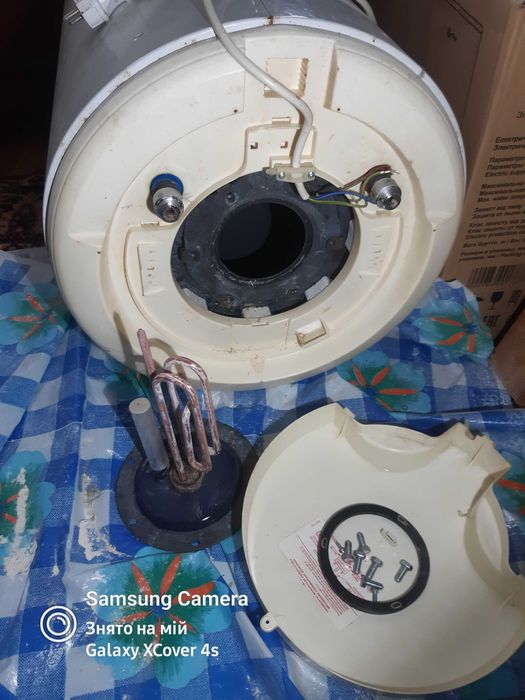 Продам бойлер 80 л.