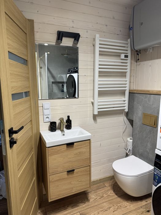 Dom  z kontenera morskiego , sauna