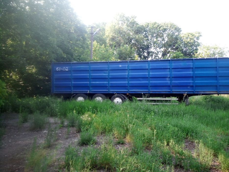 Полуприцеп контейнеровіз