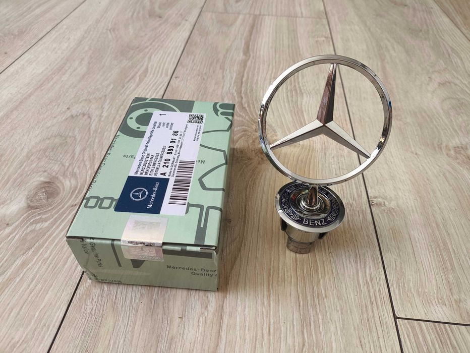 Znaczek CELOWNIK Mercedes Gwiazda na maskę Emblemat W204 W211 W220