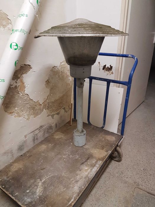 oprawa lampa latarnia uliczna park  PRL
