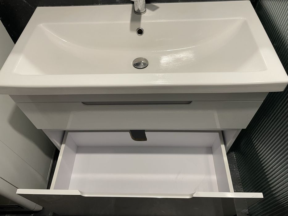 Умивальник з тумбою