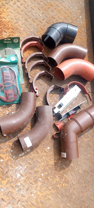 Hak metalowy do rynny