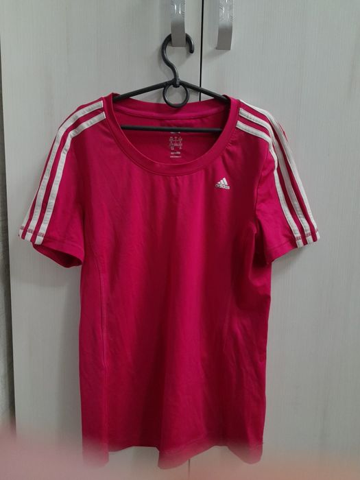 Футболка Adidas, нова