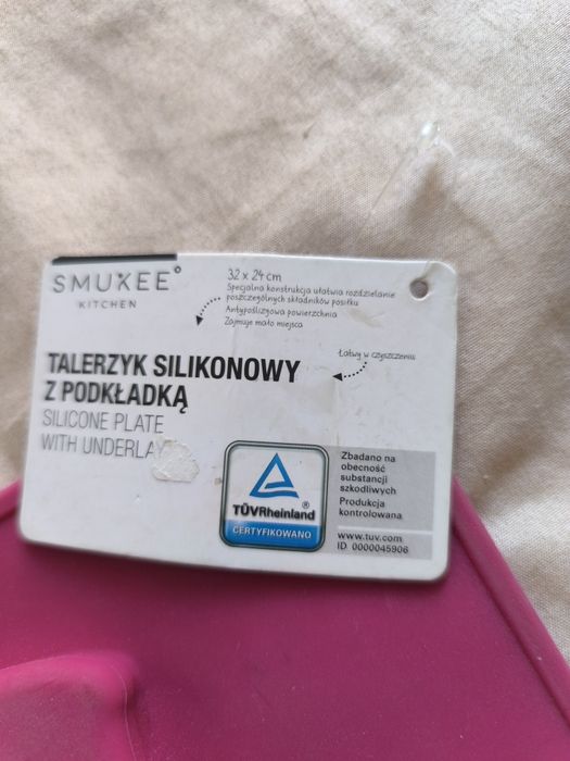 Silikonowy talerzyk dla dziecka