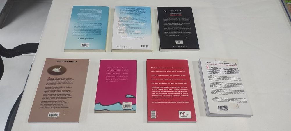 Vários livros baratos