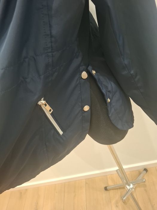 Kurtka  damska na wiosne, a la, wiatrówka