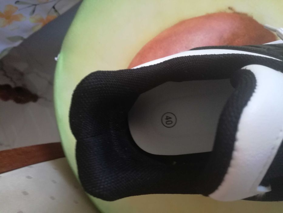 Sneakersy adidasy nowe rozm 40