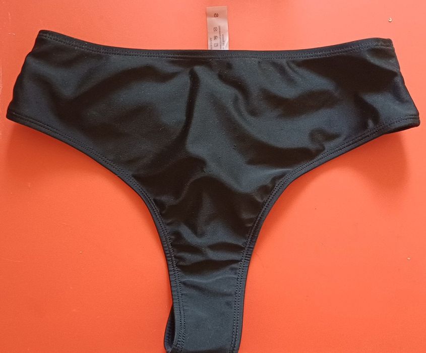 Dół od stroju stringi S