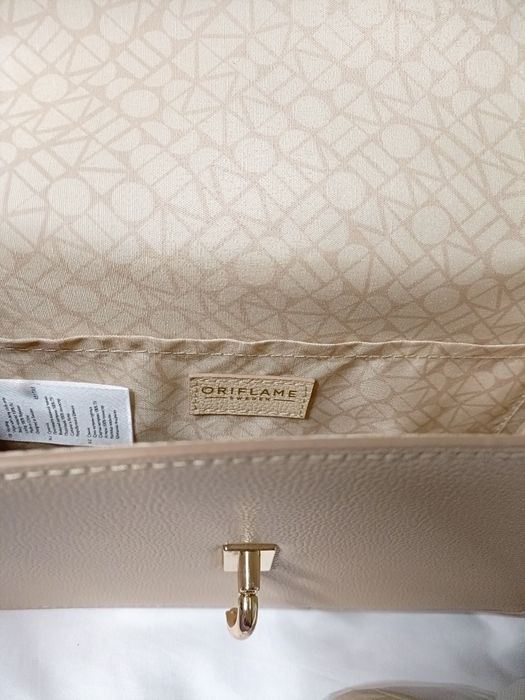 Mala de mão elegância da Oriflame