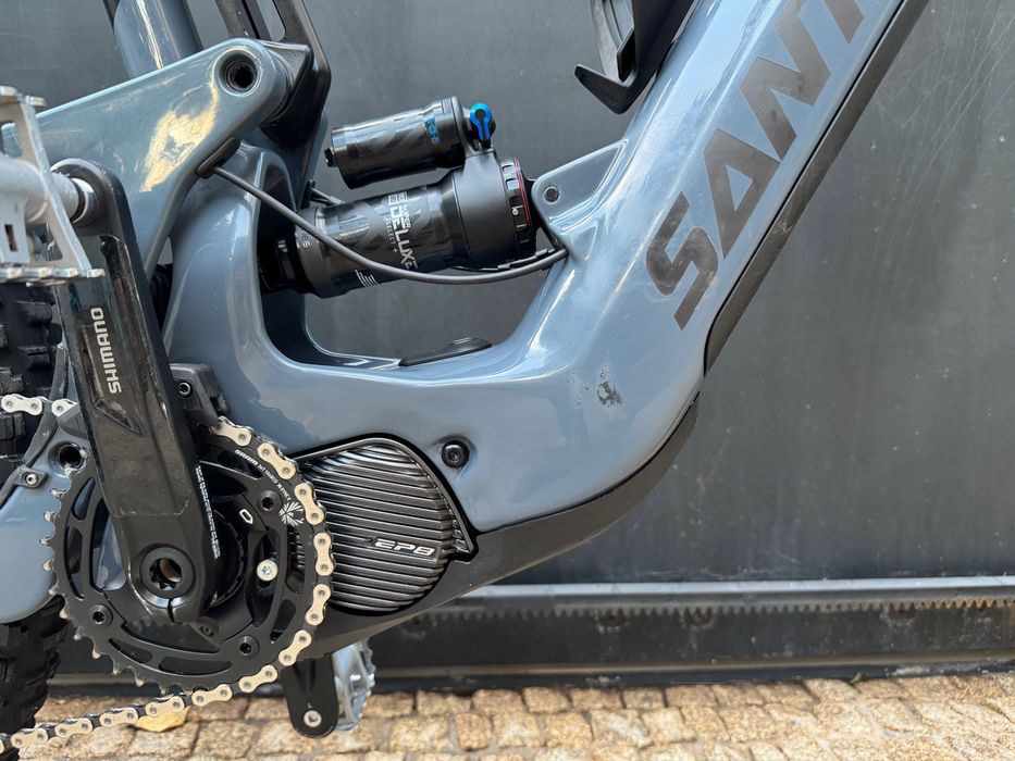 Santa Cruz Heckler 9 C — 2022 | Shimano EP8 | 720 Wh | L/XL | Carbono