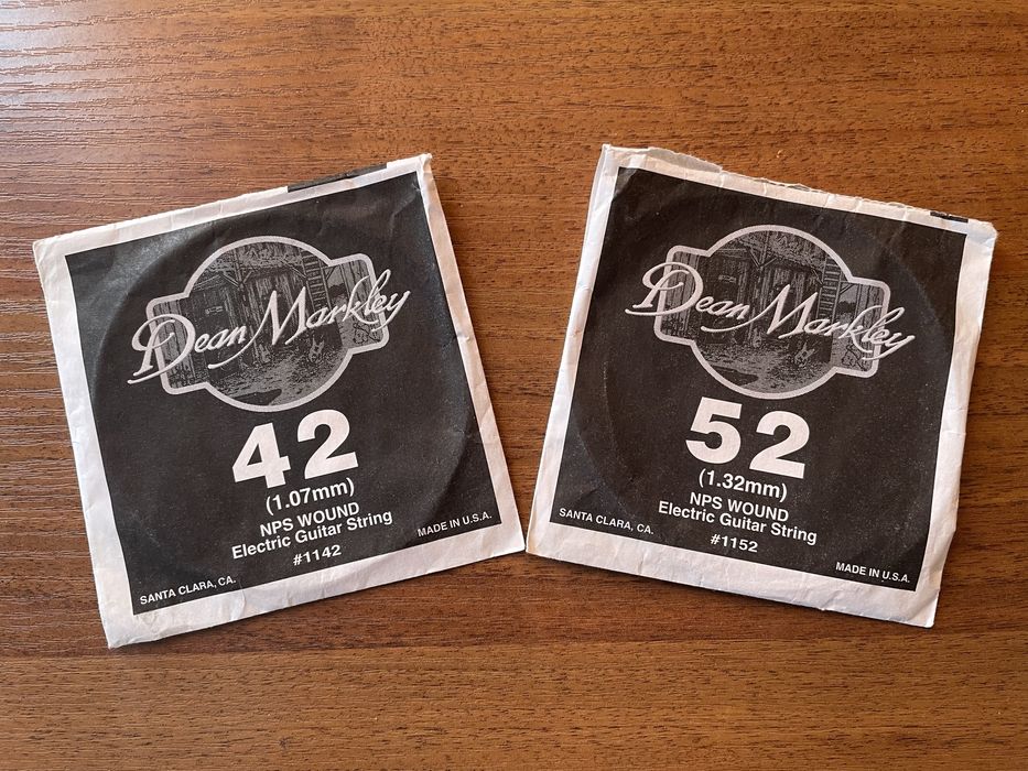 Струни Dean Markley 42 (5-а) та 52 (6-а) до електрогітари