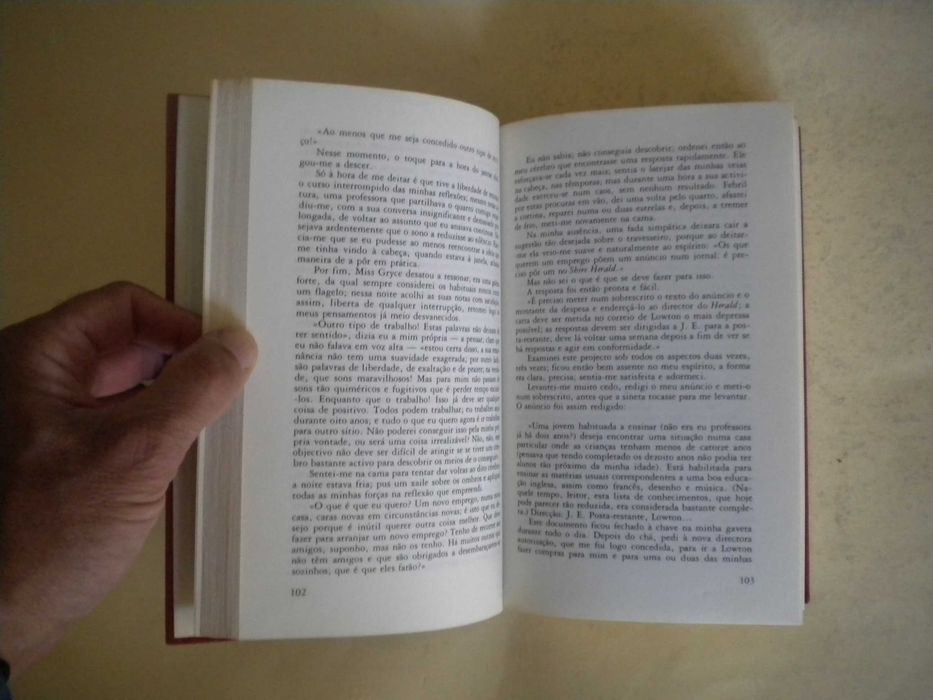 A Paixão de Jane Eyre
de Charlotte Brontë