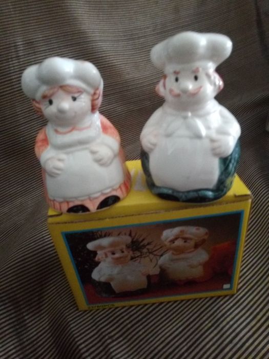 Various decorative items424832133361182724