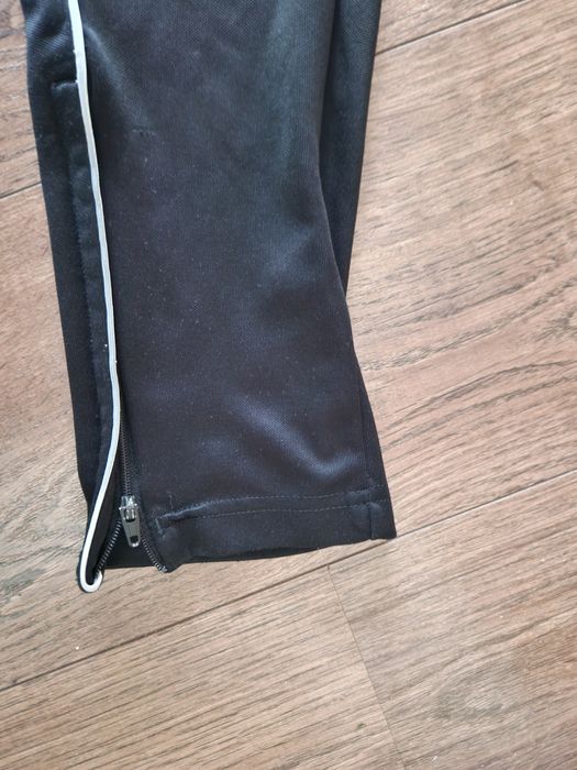 Dres Adidas 152 cm - z logo miejscowego klubu