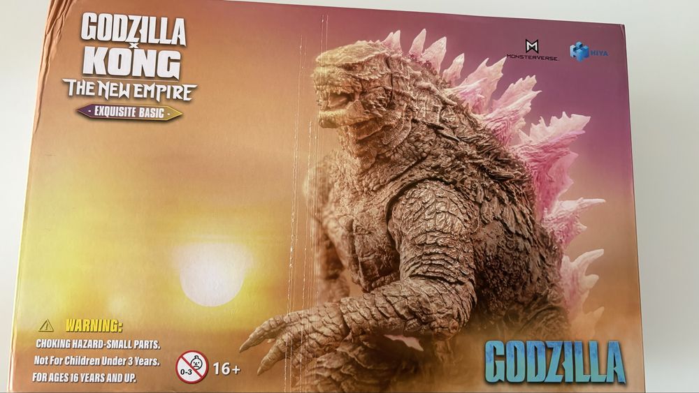 Oryginalna figurka firmy HIYA, Godzilla basic z filmu The new Empire. Stan idealny.