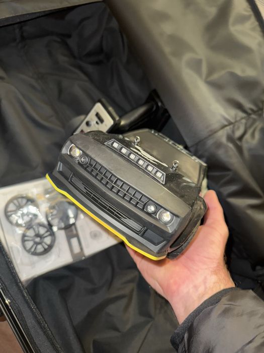 Машинка на радиоуправлении 40км дрифт версия