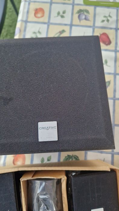 Sistema de som Creative 5.1