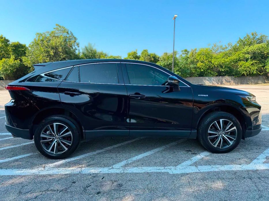 Toyota Venza      2021