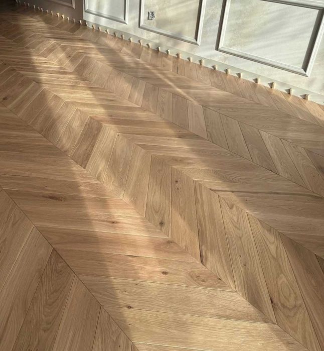 Deska podłogowa DĘBOWA,parkiet -warstwowa/lita, lakierowana,olejowana