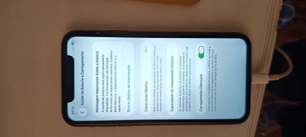 iPhone 11 bom estado