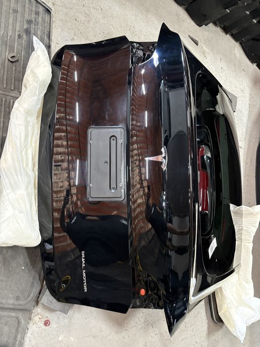 Tesla Model Y,3,X,S, Ляди, Капоти,Бампера,кузовні елементи, стійки, мотори