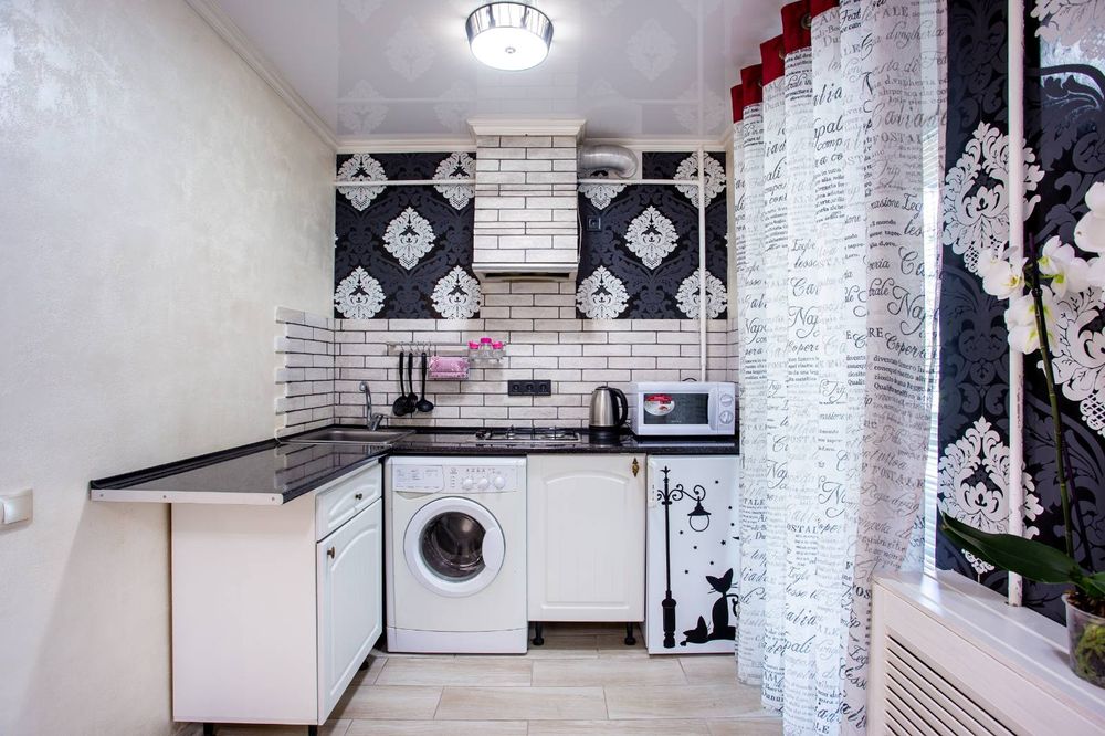 1к.кв с ДЖАКУЗИ на ДВОХ,АВТОВОКЗАЛ к-р Юність, спорткомплекс  Заря