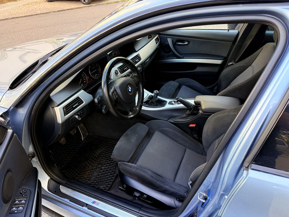 Bmw 320d LCI pack M look 335